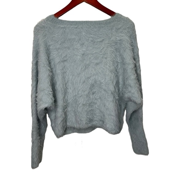 Wearing Your Heart on Your Sleeve Blue Crewneck Fuzzy Knit Cropped Sweater Small - Picture 2 of 14